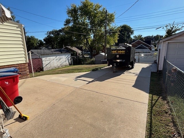 Photo - 330 Geneva Dr