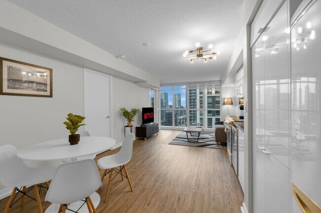 Photo - 151 Dan Leckie Way Unité SI ID1403769P