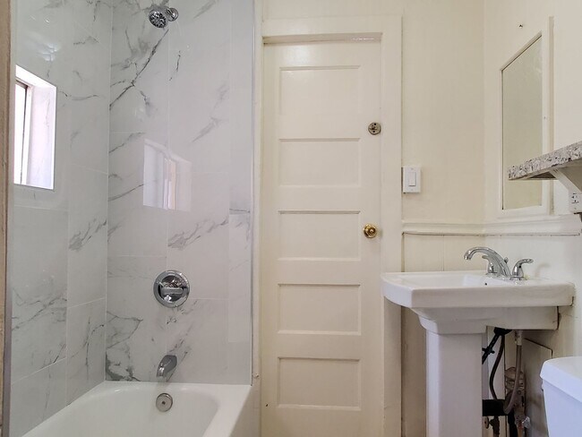 Photo - 324-342 S Buena Vista Ave Unidad 336