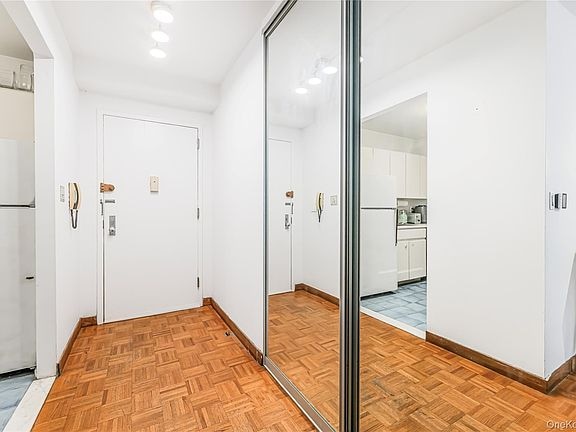 Photo - 420 E 58th St Unit 67