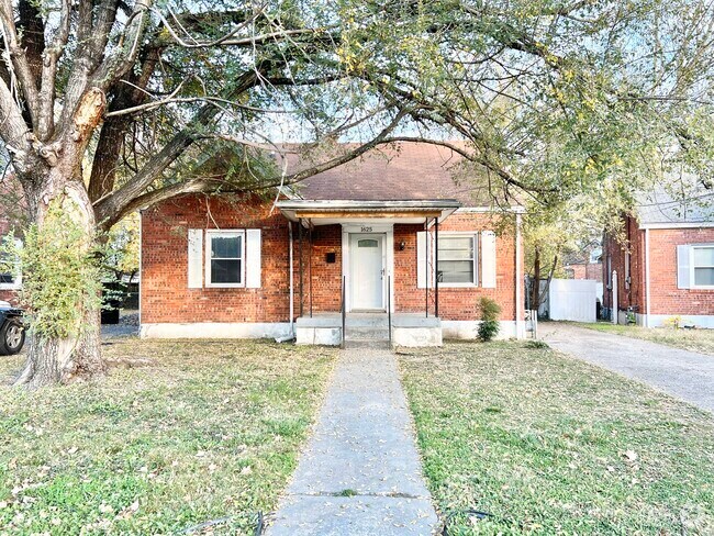 Building Photo - 1625 Hemlock Ct Rental