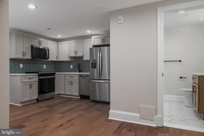 Building Photo - 1 E Montgomery St