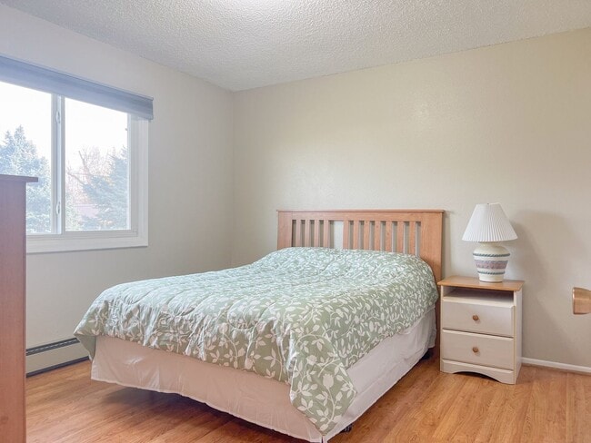 215 Main St Unit 2