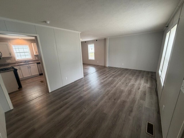 Photo - 39 Parakeet Hill Dr
