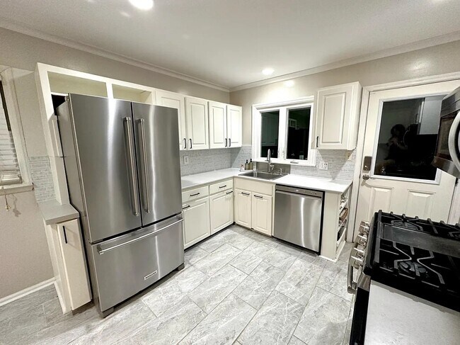 Building Photo - 1156 Willivee Dr Rental