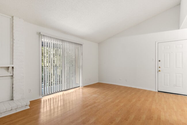 Building Photo - SunBlossom Mountain Rental