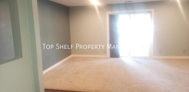 Photo - 9513 University Ave Unidad 8