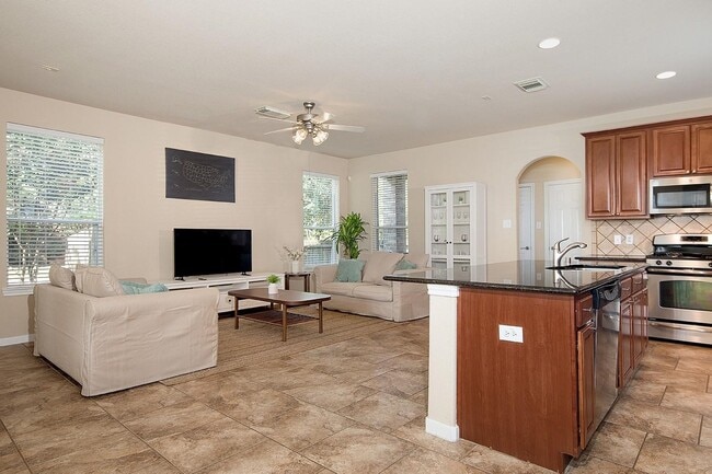 Photo - 3 Pine Needle Pl Rental