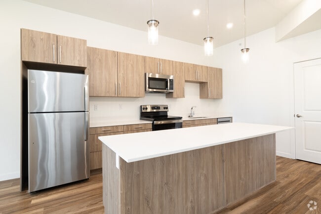 2BR, 2BA - 1,166SF - Kitchen