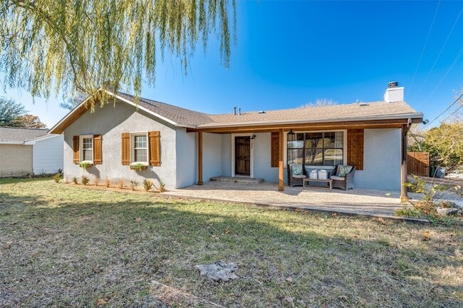 Photo - 107 N Craig Rd