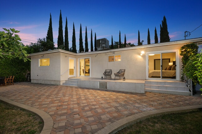 Photo - 465 N Kilkea Dr