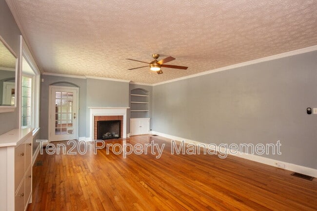 Photo - 1708 Slade Dr