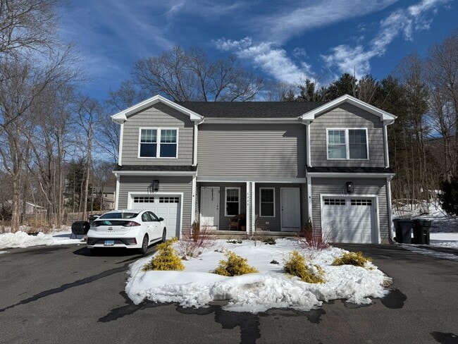 Building Photo - Luxury Duplex Unit #B