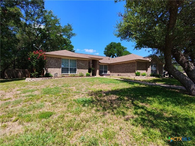 Building Photo - 5601 Hunters Ridge Trail Rental