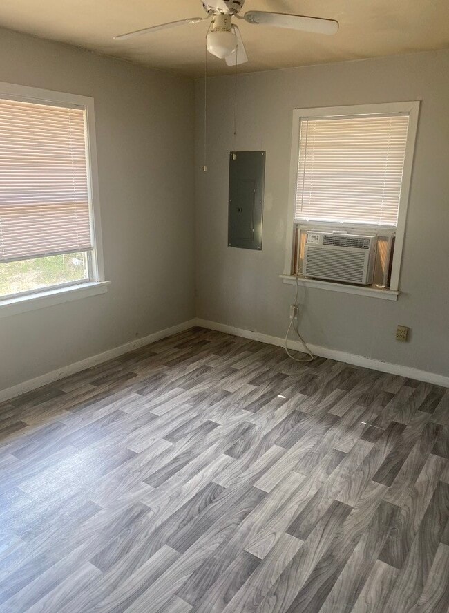 Photo - 125 Wingate Rd