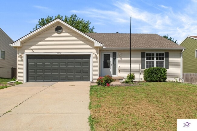 Building Photo - AVAILABLE NOW! Rental