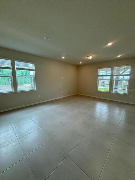 Photo - 2135 Southbury Dr