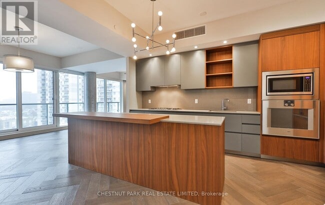 Photo - 128 Pears Ave. Unit 901