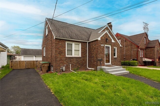 Photo - 845 Cleveland Dr House