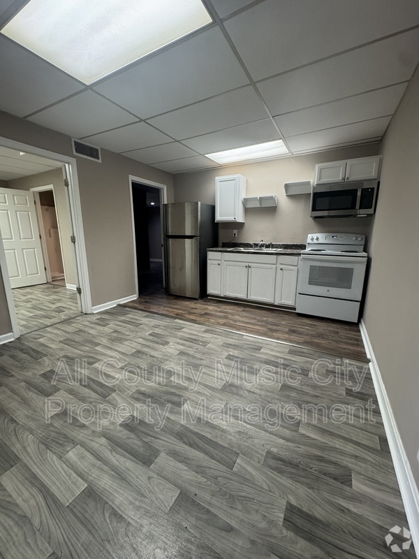 Building Photo - 105 Bonnabrook Dr Rental