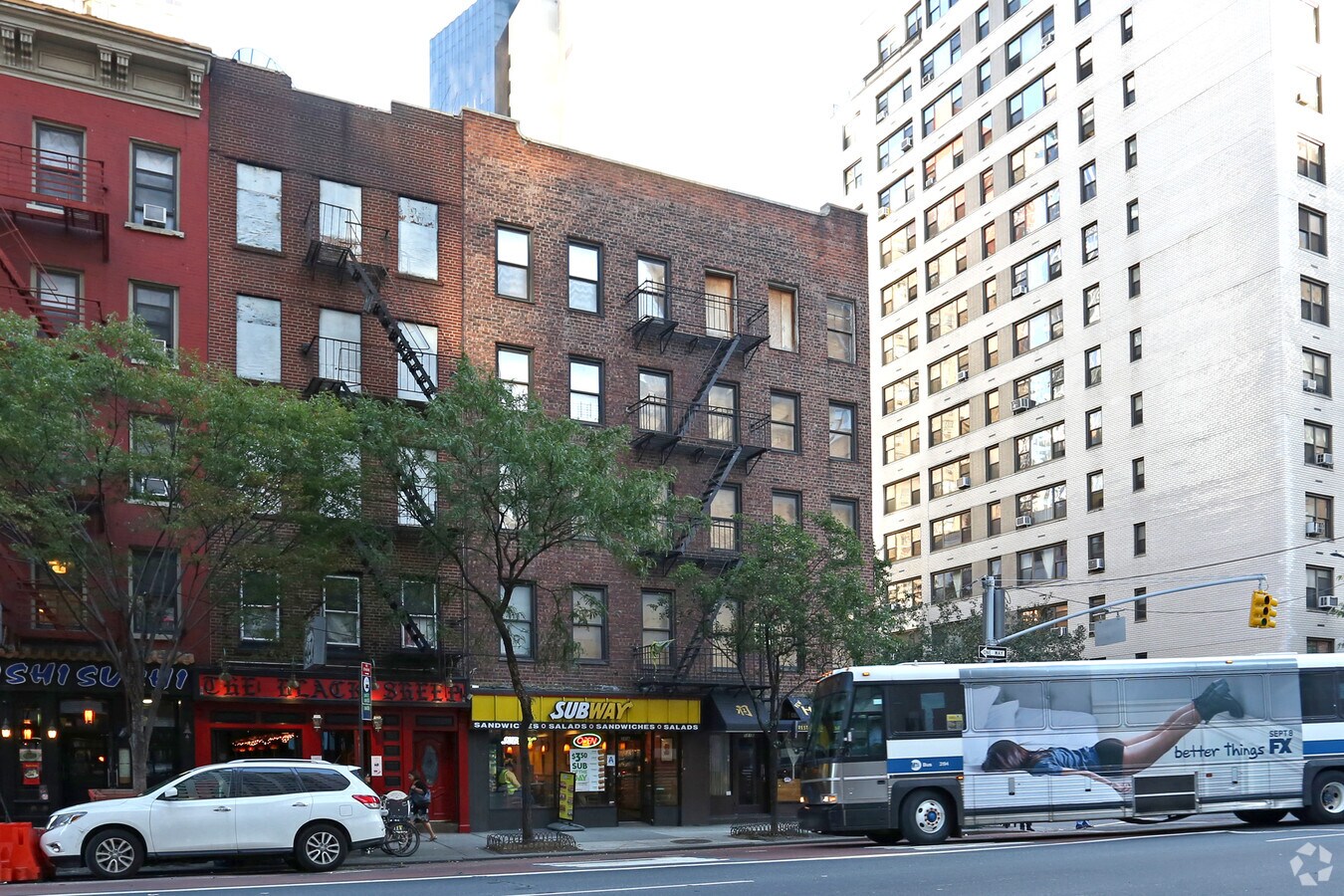 Photo - 579-581 3rd Ave