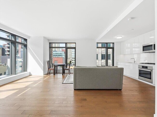 Building Photo - 99 Hudson St Unit 700