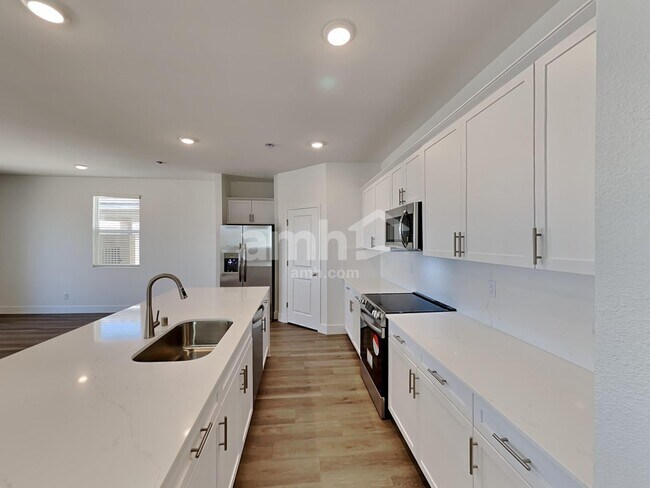 Photo - 5865 Iron Iss St