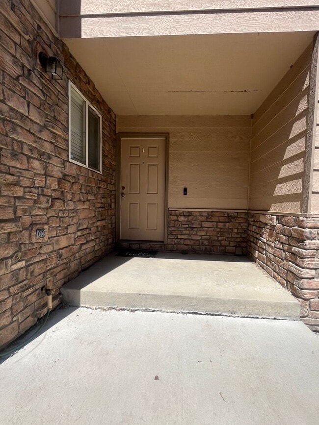 Photo - 457 W 91st Cir