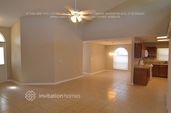 Photo - 708 46th St E