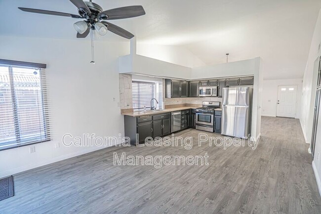 Photo - 37701 Cardiff St House