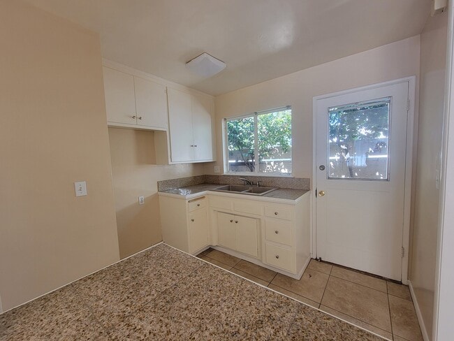 Photo - 13652 1/2 Wyandotte St Unit 652 1-2W