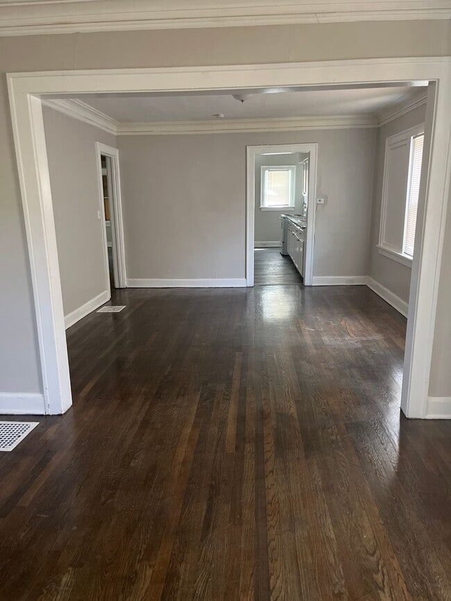 Photo - Cute & Cozy 2 Bedroom W/Bonus Room For Rent!!