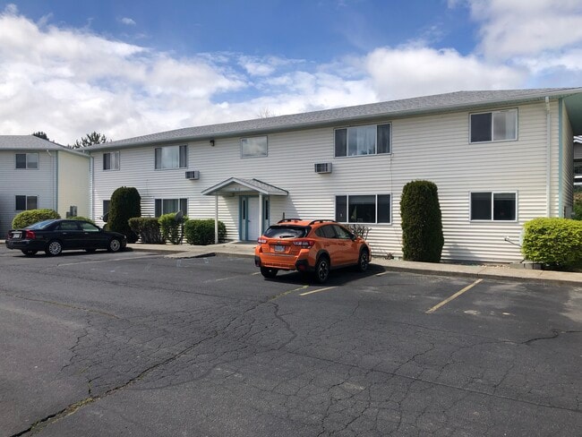 Building Photo - 885 SE Klemgard St