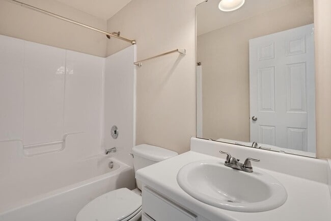 Photo - 5020 Babbling Brook Dr