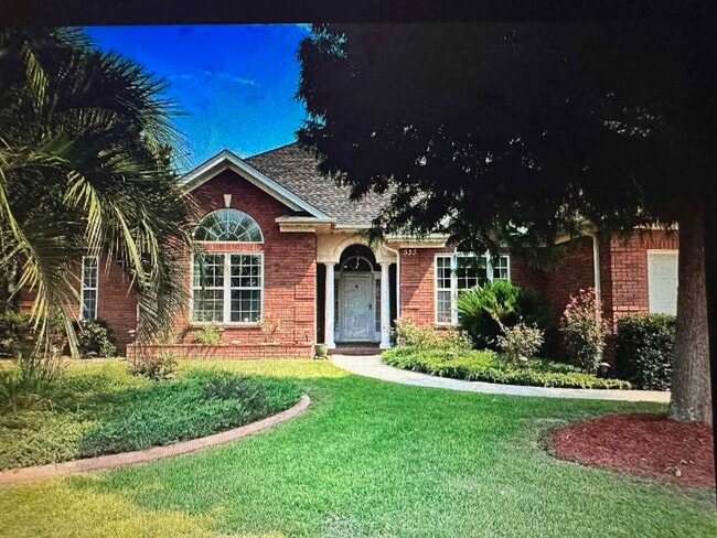 Building Photo - 533 Stonemason Dr