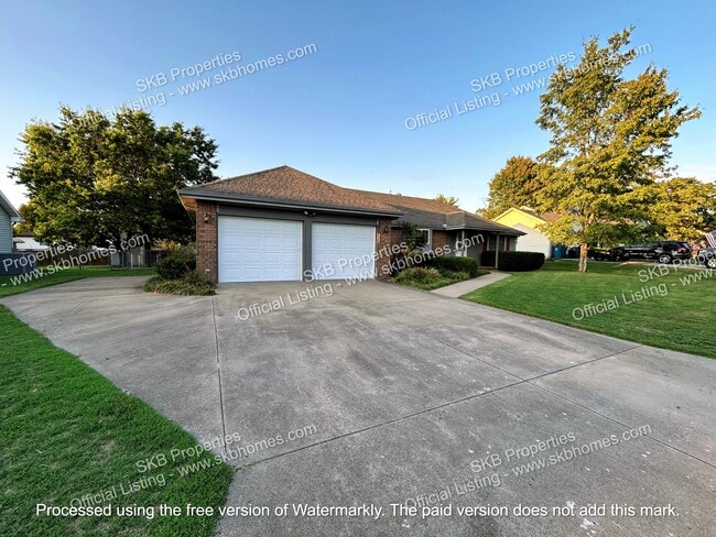 3417 Ridge Dr