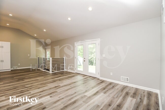 Photo - 429 Wilshire Blvd