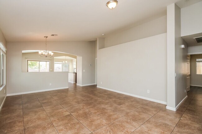 Photo - 501 S 112th Dr