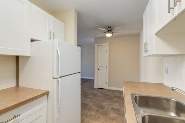 Photo - Chinook Gardens