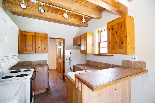 Photo - Casados St. - 247 Unit C