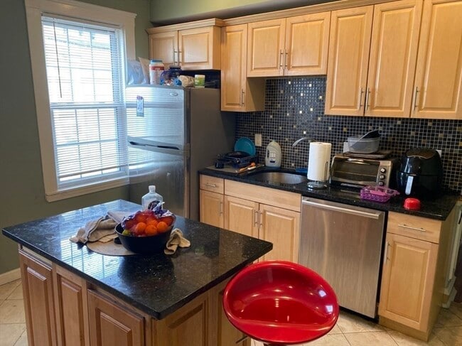 Photo - 19 Pleasant St Unit 2