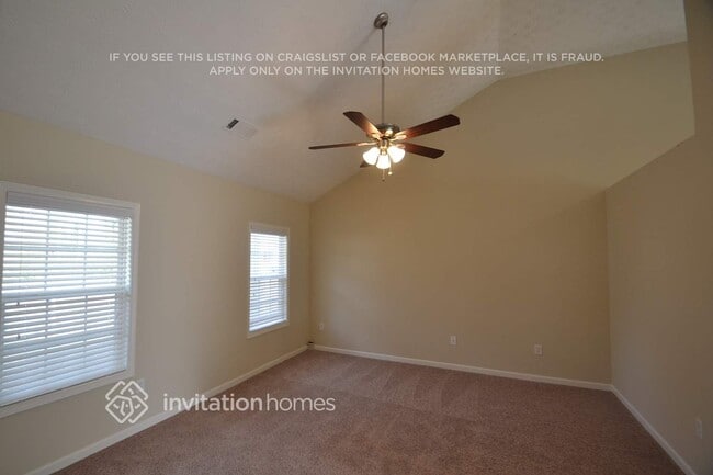 Photo - 552 Bridgeport Pl