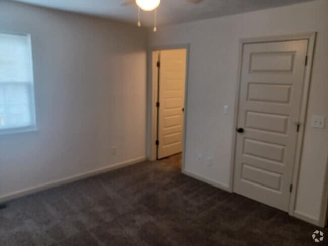 Building Photo - 811 Island View Dr Rental