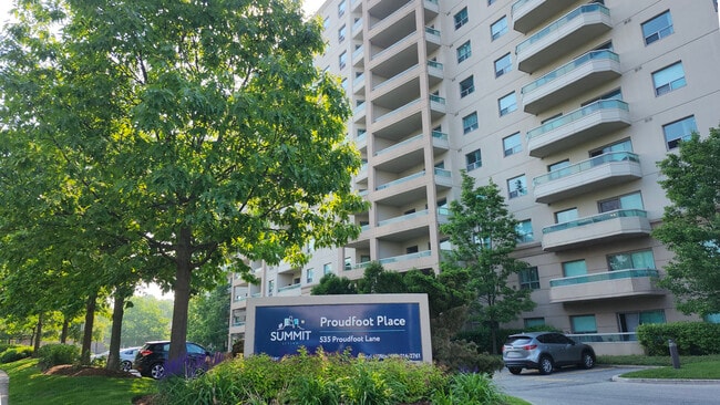 Building Photo - 535 Proudfoot Place