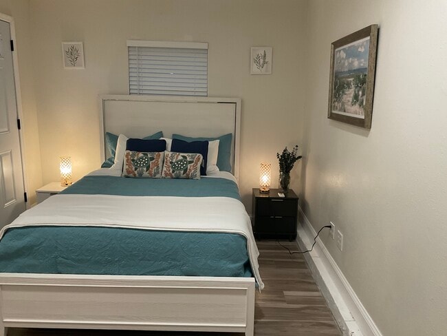 Queen Bedroom