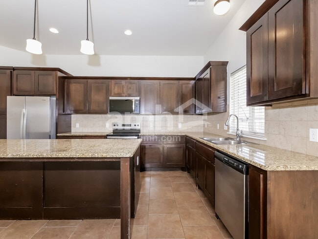 Photo - 11220 NW 102nd St