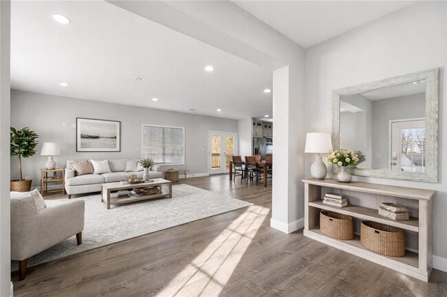 Photo - 450 Oliver Ridge Dr