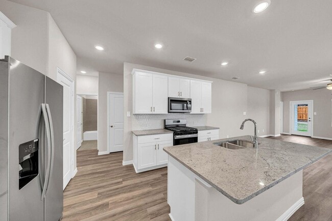 Photo - 417 Martell Rd