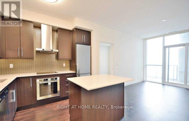 Photo - 2087 Fairview St Unit 905