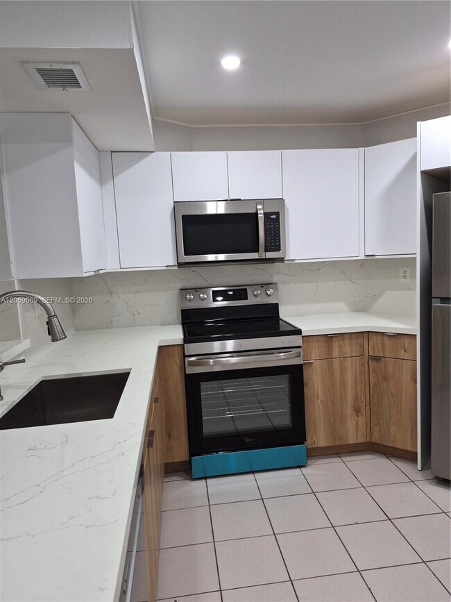 Photo - 9447 Fontainebleau Blvd Unit 113